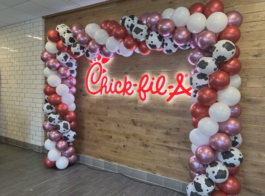 Chik-Fil-A+Opens+for+the+Knights